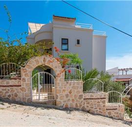 4 Bedroom Villa with Pool in Kalkan Town, Sleeps 8